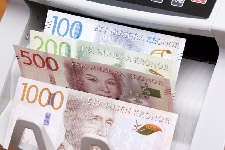 När får man semesterersättning?